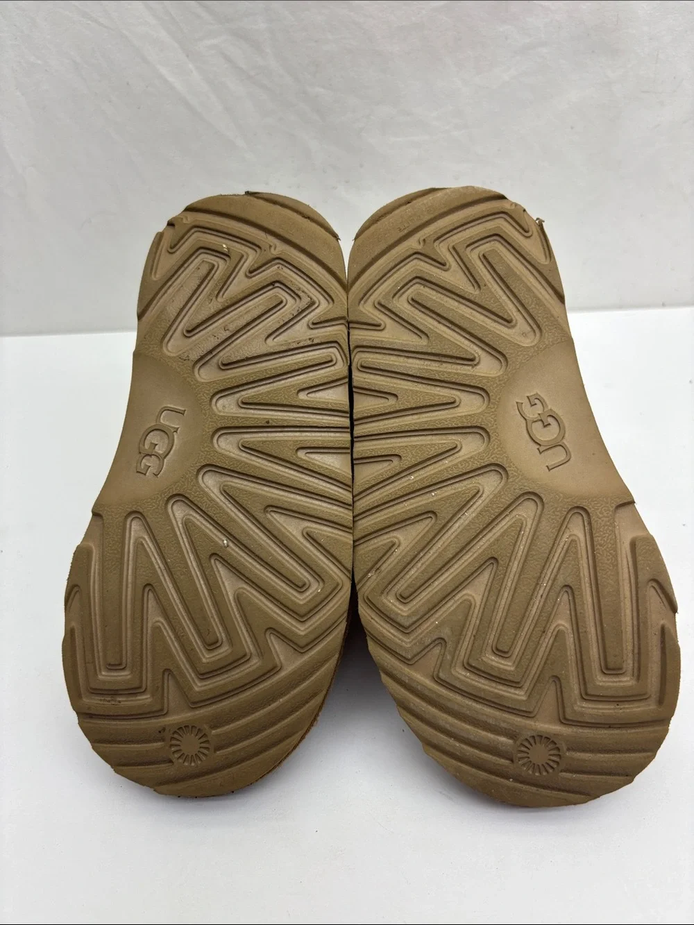 UGG Kids Brown Suede Lace-Up and zipper boots, SZ 11 for toddler boy, box 73
